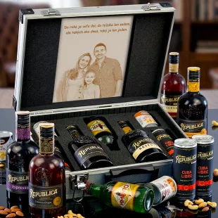 Božkov Republica Exclusive AL Kufor Contraband originálny darček pre muža