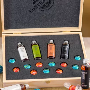 Darčeková sada pralinky Lindt & likéry Tatratea set CONTRABAND CONTRABAND.ZONE Darčeková sada pralinky Lindt & likéry Tatratea